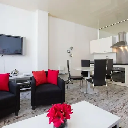 One Bedroom 2 Minutes From “La Croisette” Beach And Palais *