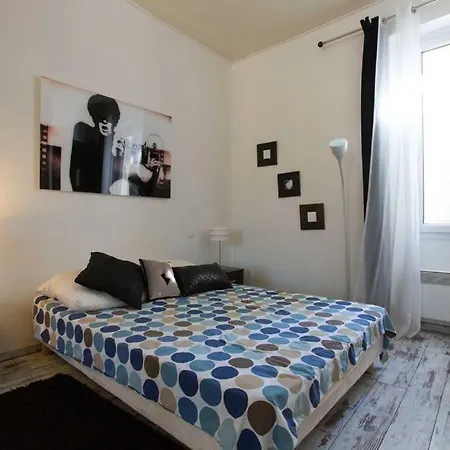 Apartment One Bedroom 2 Minutes From “La Croisette” Beach And Palais *