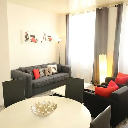 Apartment One Bedroom 2 Minutes From “La Croisette” Beach And Palais Cannes