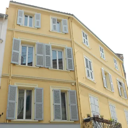 One Bedroom 2 Minutes From “La Croisette” Beach And Palais Apartment *