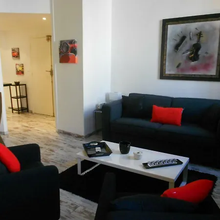 One Bedroom 2 Minutes From “La Croisette” Beach And Palais Cannes